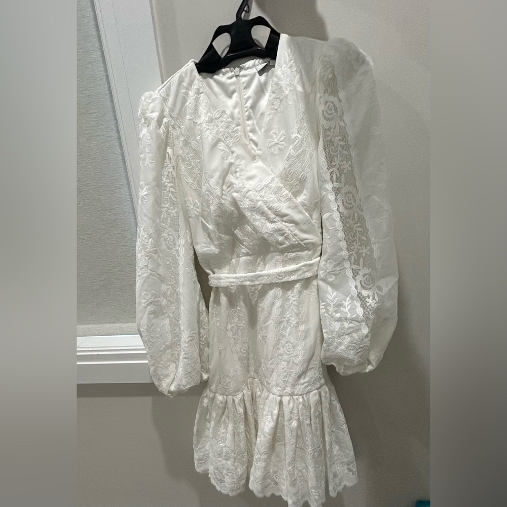 Badgely Mischka Floral Lace Wrap Dress